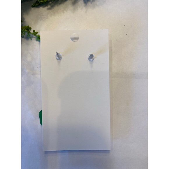 Shamrock Earrings Emerald Green Four Leaf Clover Lucky Irish St Patrick’s Day - Picture 5 of 5